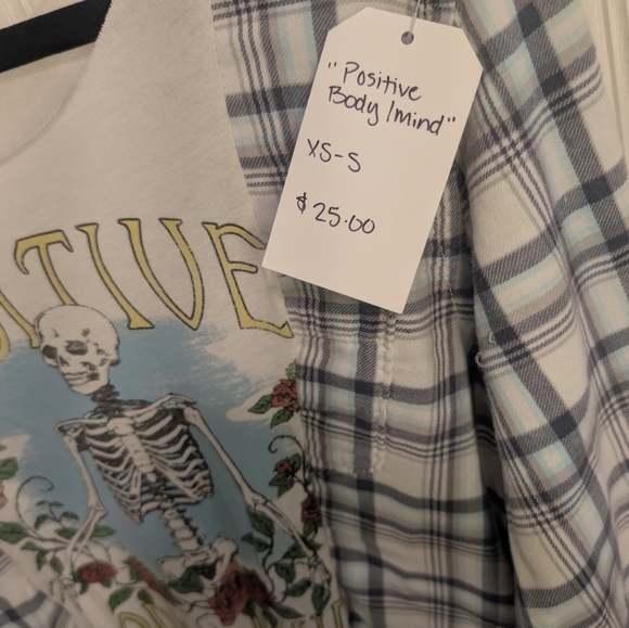 Custom shirts - Picture 2 of 2